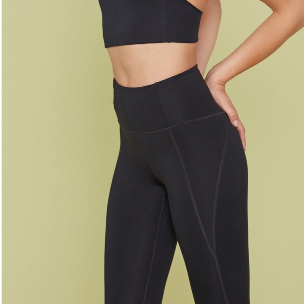 Brand New Girlfriend Collective Leggings